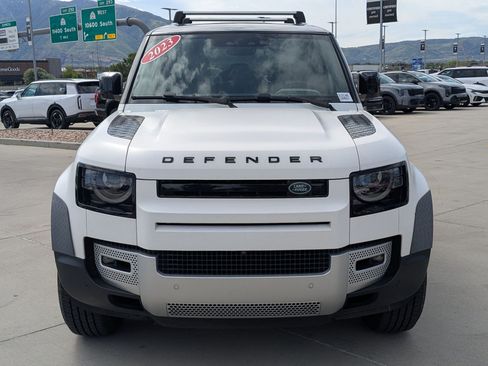 Used 2023 Land Rover Defender 110 SE AWD/4WD image 9
