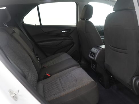 Used 2024 Chevrolet Equinox LT AWD/4WD image 15