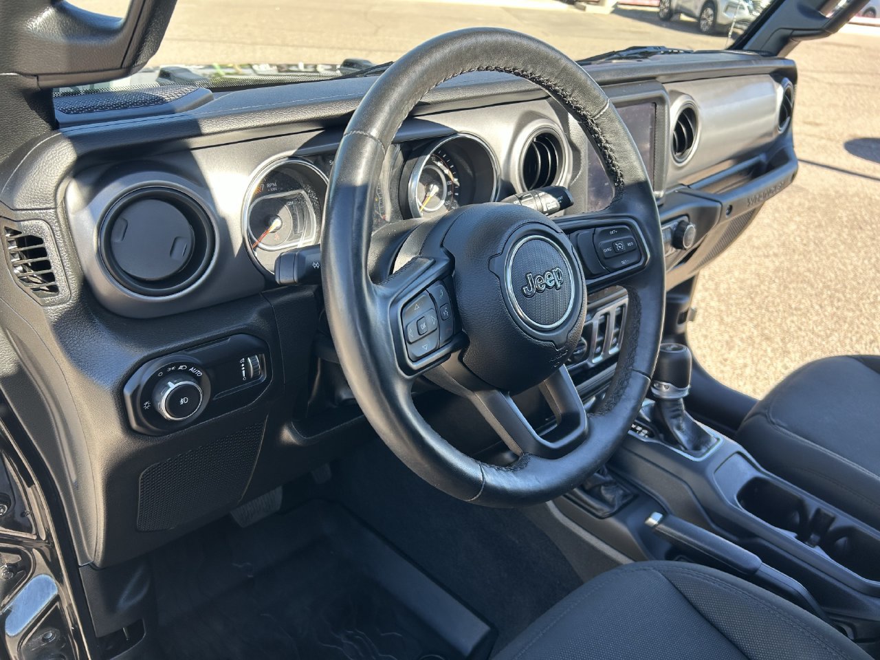 Used 2023 Jeep Wrangler Sport AWD/4WD image 19