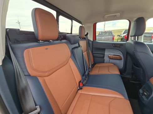 Used 2024 Ford Maverick Lariat FWD image 30