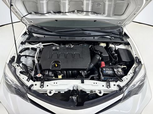 Used 2018 Toyota Corolla XSE w/ Carpet Mat Package (TMS) FWD image 39