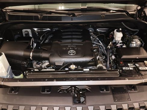 Used 2021 Toyota Tundra Platinum image 48