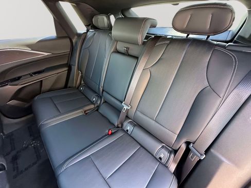 Used 2024 Cadillac Lyriq Sport AWD/4WD image 31
