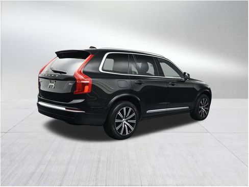 Used 2024 Volvo XC90 B6 Plus AWD/4WD image 5