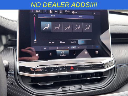 New 2026 Jeep Compass Latitude AWD/4WD image 16