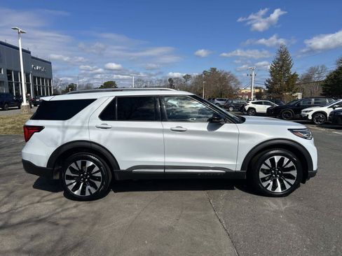 Used 2025 Ford Explorer Platinum w/ LUX Leather Package AWD/4WD image 2