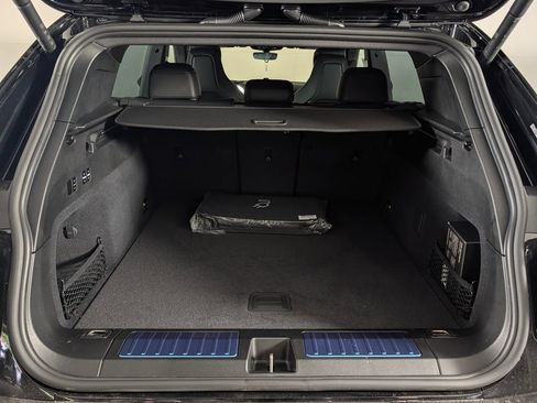 New 2026 Porsche Cayenne Electric AWD/4WD image 17