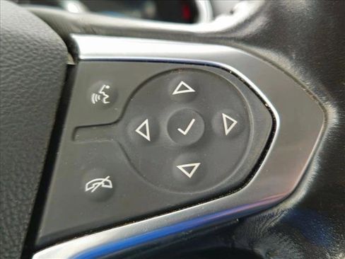 Used 2020 Chevrolet Traverse Premier w/ Redline Edition FWD image 16