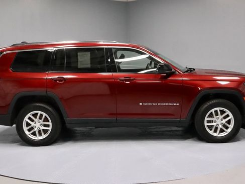 Used 2023 Jeep Grand Cherokee L Laredo w/ Luxury Tech Group I AWD/4WD image 12
