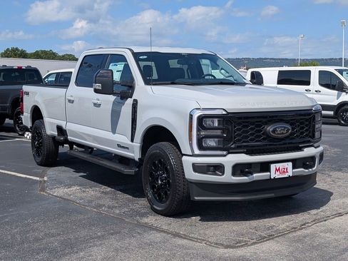 New 2026 Ford F350 Lariat w/ Black Appearance Package image 2