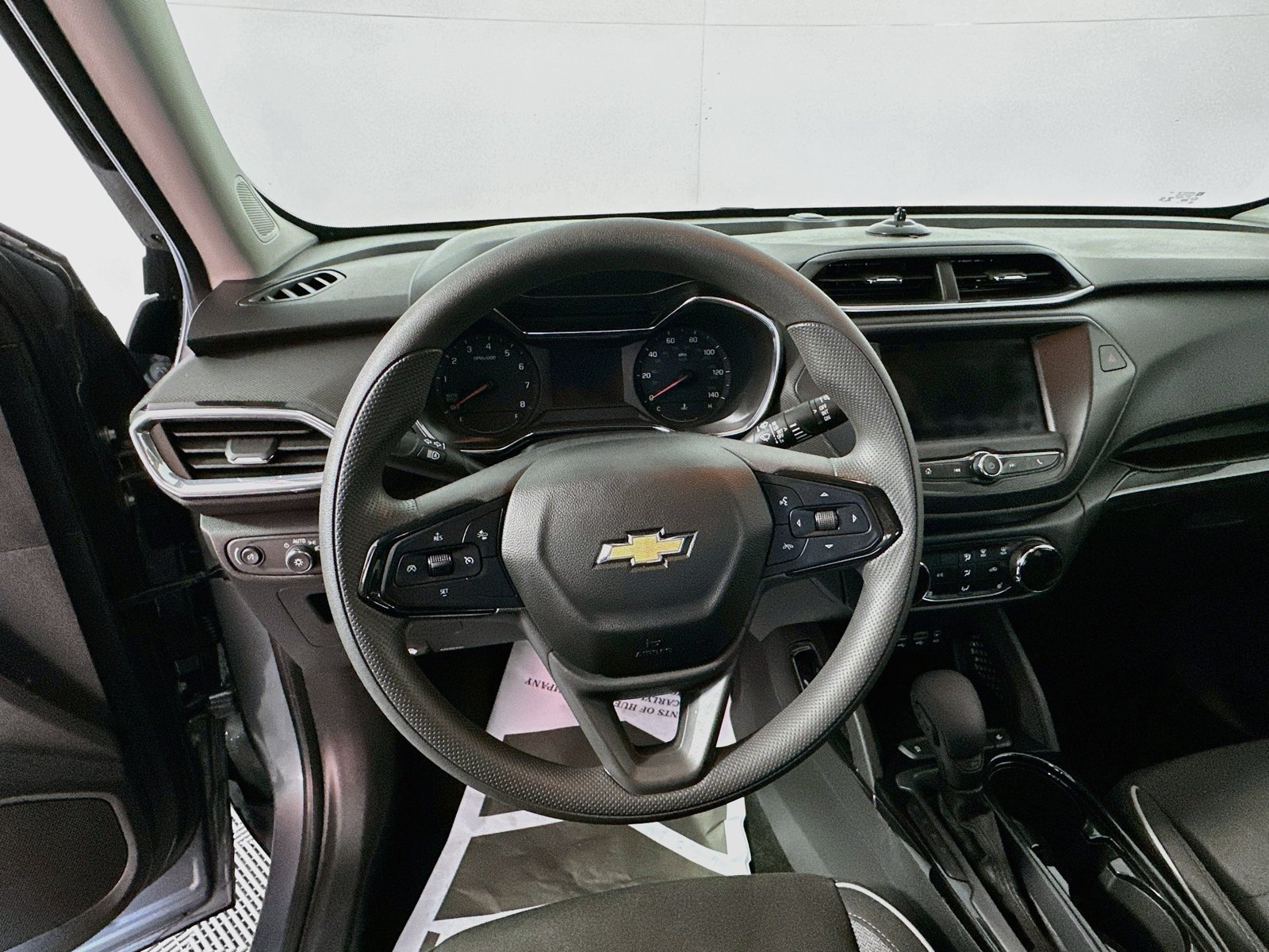 Used 2022 Chevrolet TrailBlazer LT FWD image 11