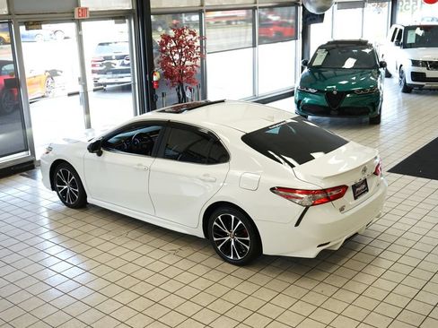 Used 2019 Toyota Camry SE FWD image 51