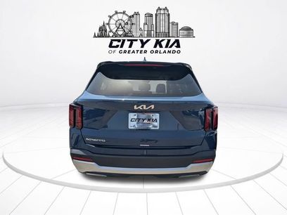 Used 2025 Kia Sorento S w/ Panoramic Sunroof Package
