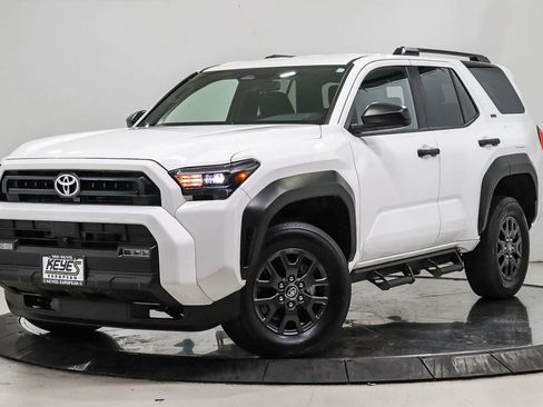 Used 2025 Toyota 4Runner SR5 RWD image 1