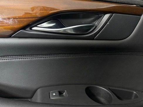 Used 2020 Cadillac Escalade Luxury image 24