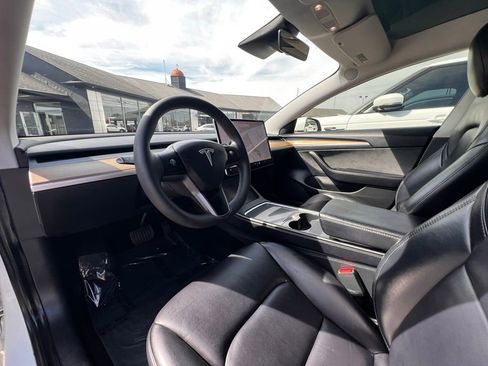 Used 2021 Tesla Model 3 Standard Range Plus image 15
