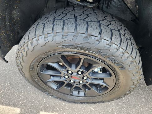 Used 2023 Toyota Tundra Platinum image 16