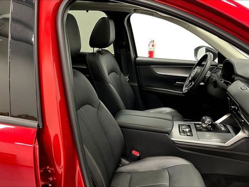 Used 2025 MAZDA CX-70 Plug-In Hybrid w/ Premium Pkg image 10