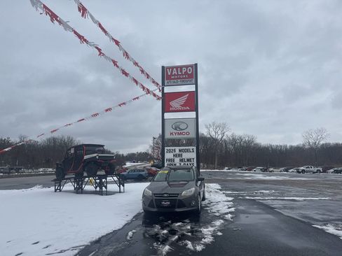 Used 2012 Ford Focus SE image 3