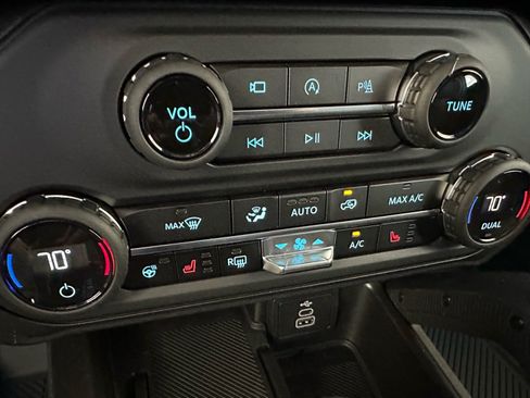 Used 2026 Ford Bronco Raptor AWD/4WD image 41