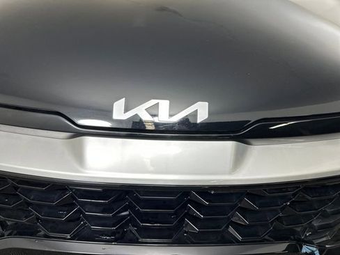 Used 2025 Kia Sportage EX image 9
