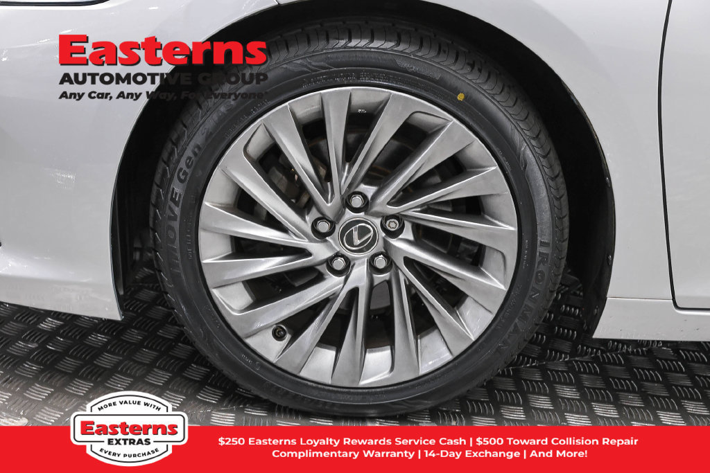 Used 2019 Lexus ES 350 w/ Accessory Package 2 FWD image 36