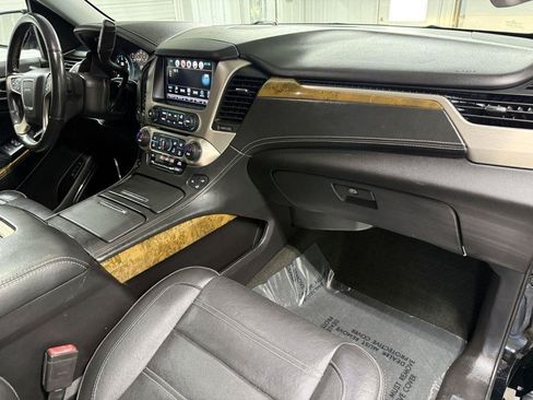 Used 2017 GMC Yukon XL Denali w/ Open Road Package AWD/4WD image 44