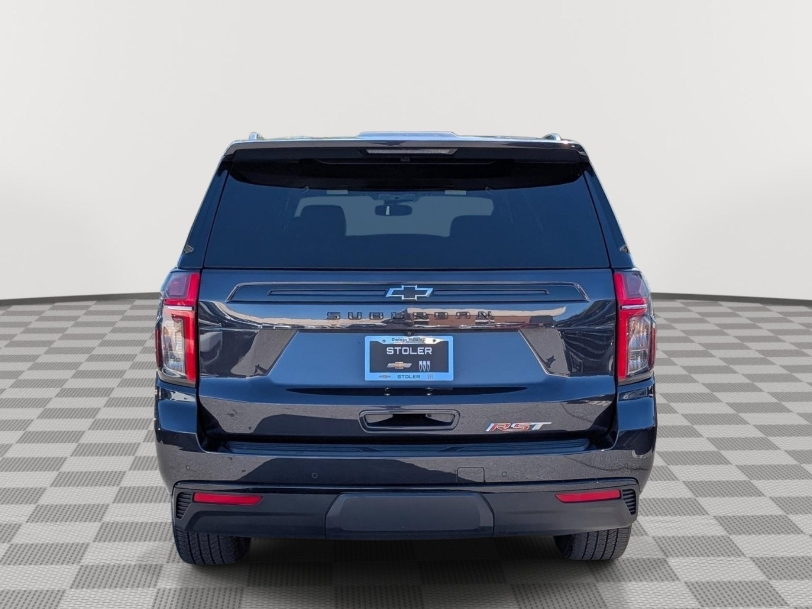 Used 2024 Chevrolet Suburban RST RWD image 4