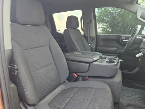 Used 2021 Chevrolet Silverado 1500 Custom Trail Boss w/ LPO, Dark Essentials Package AWD/4WD image 24