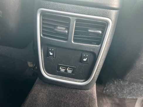 Used 2018 Dodge Charger GT AWD/4WD image 19
