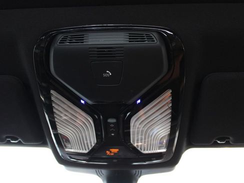 Used 2021 BMW 530i w/ M Sport Package RWD image 34