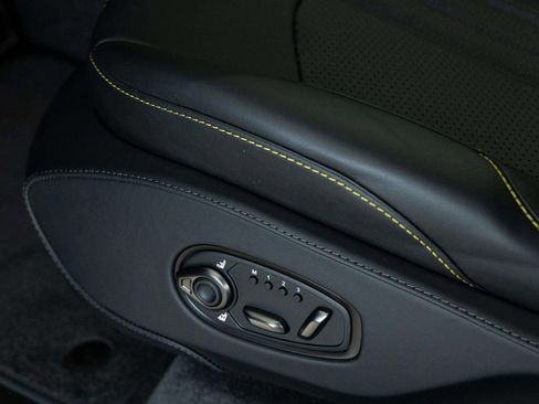 New 2026 Aston Martin DBX 707 image 18