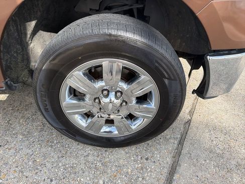 Used 2011 Ford F150 XLT w/ XLT Chrome Pkg image 22