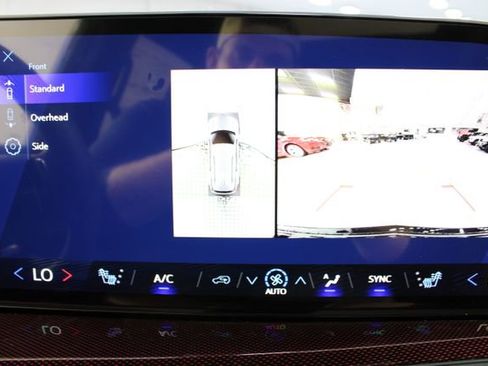 New 2026 Chevrolet Traverse Z71 w/ Enhanced Driving Package AWD/4WD image 5