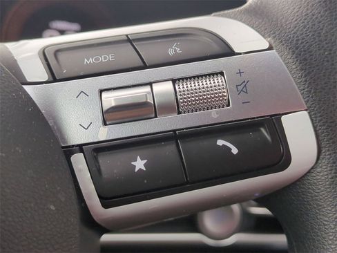 Certified 2025 Hyundai Tucson SE image 15