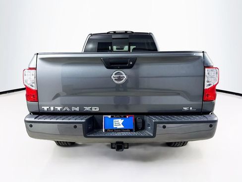 Used 2017 Nissan Titan SL w/ Chrome Package RWD image 6