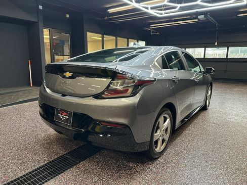 Used 2018 Chevrolet Volt LT FWD image 7