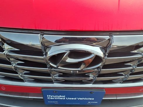 Certified 2023 Hyundai Tucson Limited AWD/4WD image 11