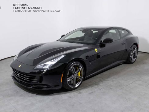 Used 2019 Ferrari GTC4Lusso image 1