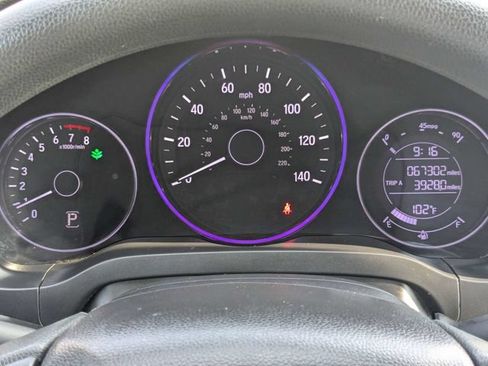 Used 2019 Honda HR-V LX image 28