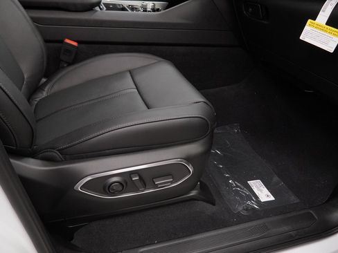 New 2026 Jeep Grand Wagoneer image 36