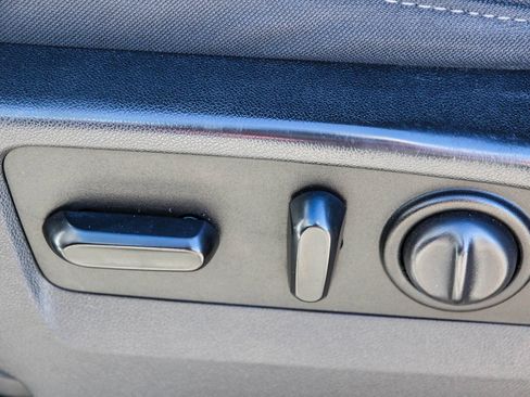 Used 2021 Chevrolet Silverado 3500 LT image 33