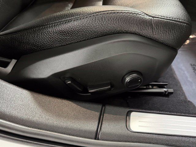 Used 2022 Volvo V60 T5 Cross Country w/ Advanced Package AWD/4WD image 25