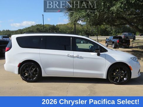 New 2026 Chrysler Pacifica Select w/ S Appearance Package image 2