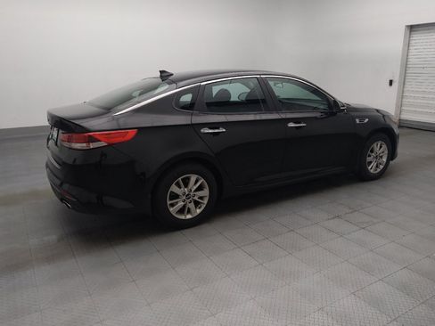 Used 2017 Kia Optima LX FWD image 10