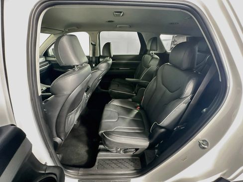 Used 2025 Hyundai Palisade SEL FWD image 28