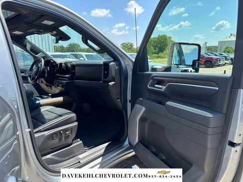 Used 2025 Chevrolet Silverado 3500 High Country w/ High Country Premium Package AWD/4WD image 27