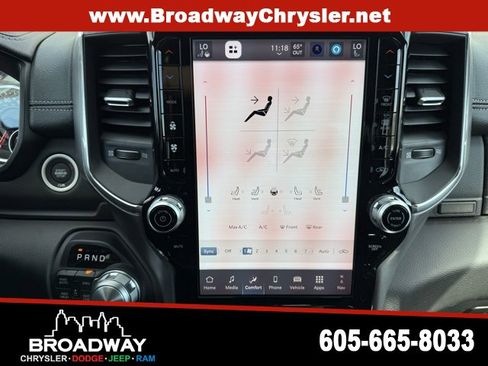 Used 2025 RAM 1500 Laramie image 16