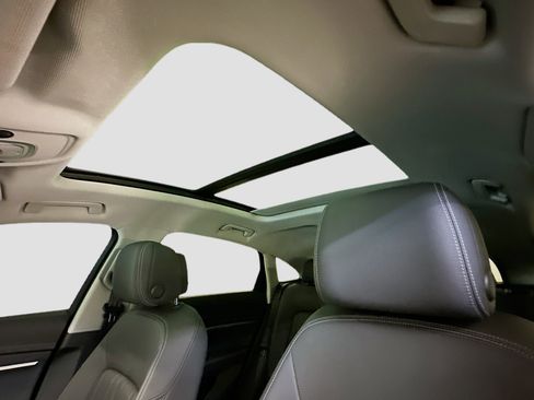 Used 2021 Audi e-tron Premium w/ Black Optic Package image 27