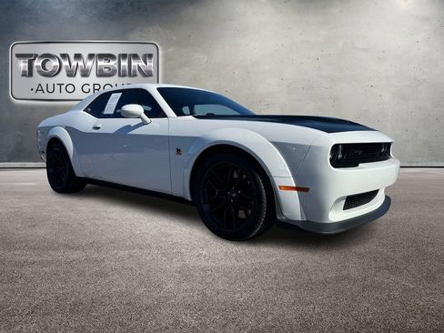 Used 2023 Dodge Challenger R/T Scat Pack RWD image 3